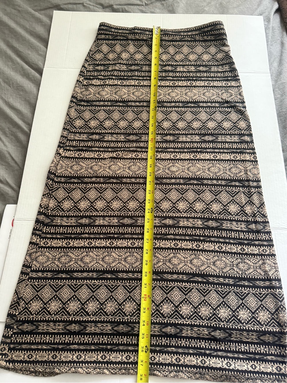 Patterned Maxi Skirt in Black and Cream - Picture 3 of 5